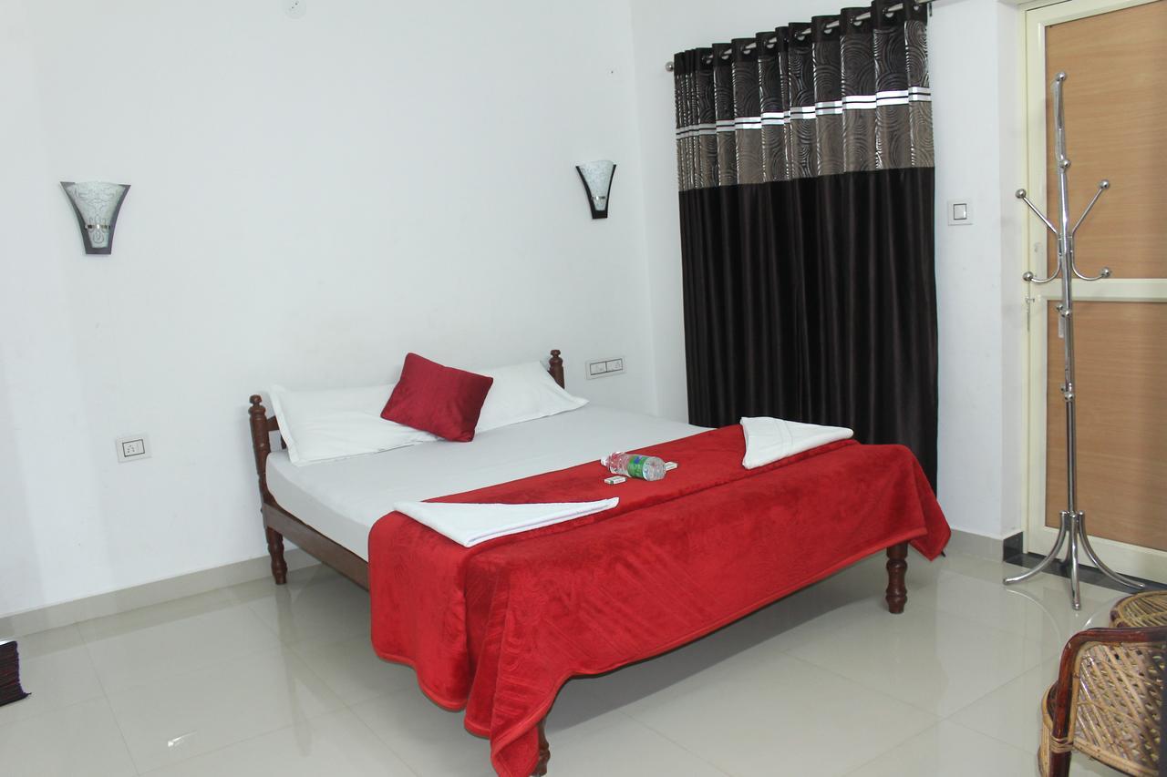 Marayoor Holidays Maraiyur Exterior photo